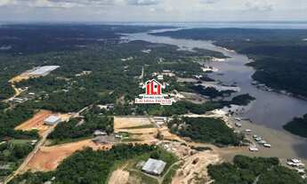 Imagem 3: Terreno no Tarumã as margens do Rio medindo 18.823,00m² Com 2 galpões medindo 50x50= 2.500