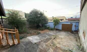 Imagem: Casa para Venda em Belo Horizonte / MG no