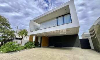 Imagem 2: Sobrado Mobiliado, 3 Suítes e Escritório no Condomínio Ecogarden em Maringá-PR