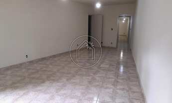 Imagem 5: Apartamento com varanda