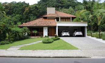 Imagem 1: CASA no SAGUAÇÚ com 6 quartos para VENDA, 461 m²