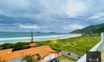 Imagem: Cobertura frente Mar na Praia dos Açores