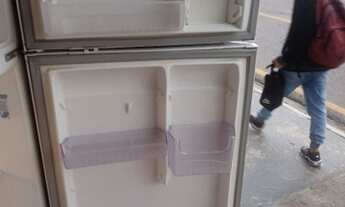 Imagem 3: Vende-se máquina industrial de costurar roupa