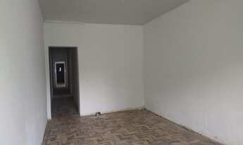 Imagem 4: Casa para venda possui 180 metros quadrados com 3 quartos em Centro - Pelotas - RS