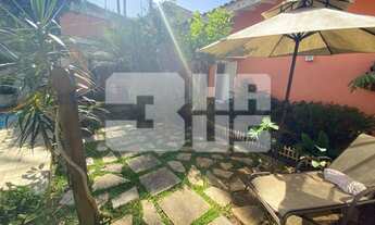 Imagem 5: Casa de 300m² em Altos de Pinheiros para alugar, 3 suítes, piscina, área gourmet e pronto