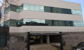 Imagem 3: Sala com 68m² como uma ótima localização