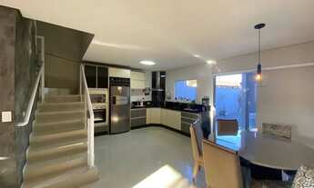 Imagem 2: Sobrado Geminado à venda 3 quartos bairro Aventureiro Joinville SC