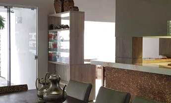 Imagem 2: A 200m do mar em Jurerê Internacional