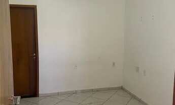 Imagem: Aluga-se Kit Net, Na 406 do lado do Bello