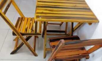 Imagem: Mesas e cadeiras