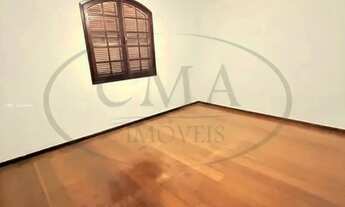 Imagem 2: Casa para Locação em Macaé, Centro, 4 dormitórios, 1 suíte, 4 banheiros, 2 vagas