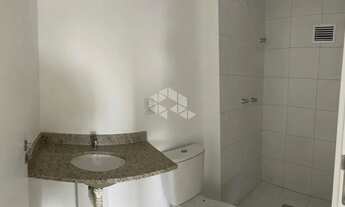 Imagem 7: Apartamento de 2 dormitórios e 1 vaga de garagem, no bairro Humaitá, em Porto Alegre