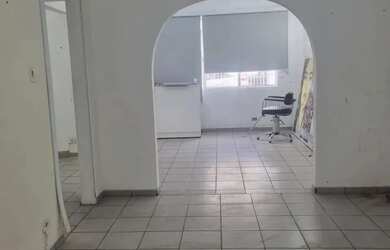 Imagem 9: Casa para venda possui 200 metros quadrados com 3 quartos em Campo Belo - São Paulo - São