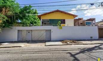 Imagem: Casa duplex com 3 suítes e amplo quintal