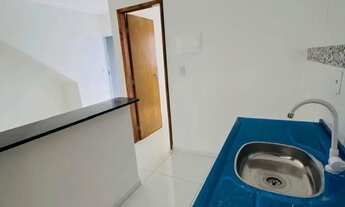 Imagem 7: Apartamento com 2 quartos, varanda, rua calçada, a poucos metros da avenida e da praia, po