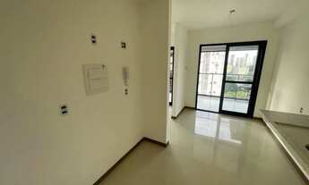 Imagem 4: Oportunidade na Graça - Quarto e sala com varanda 32m²