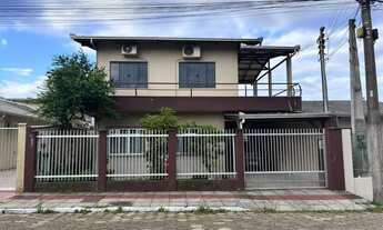 Imagem: CASA NO BAIRRO CORDEIROS EM EXCELENTE LOCALIZAÇÃO