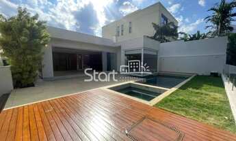 Imagem 3: Casa de Luxo no Parque dos Alecrins 4 Suítes, Vista para o Lago e Área de Lazer Completa