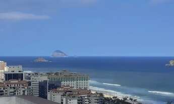 Imagem 7: Cobertura para venda com 240 metros quadrados e vista deslumbrante!