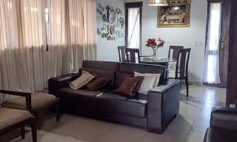 Imagem 7: Casa de condomínio para aluguel possui 245 metros quadrados com 4 quartos