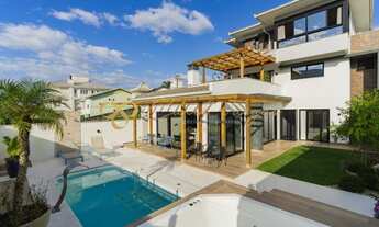 Imagem: Casa mobiliada com 5 dormitórios, piscina