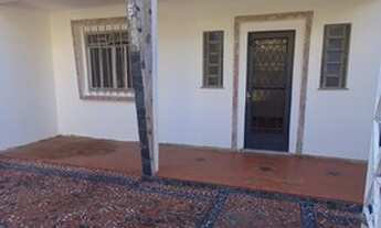 Imagem 2: Vendo casa independente reformada + edícula em Realengo. Aceita financiamento bancário