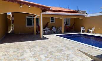 Imagem 3: Casa térrea para venda com piscina e cascata em Balneário Oásis - Peruíbe - SP