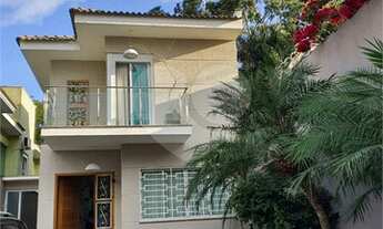 Imagem 2: Sobrado com 252 m², 3 quartos, 4 vagas e piscina, no Horto Florestal!!!