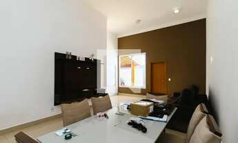 Imagem 3: Casa para Aluguel - Gramadão , 3 Quartos, 202 m2