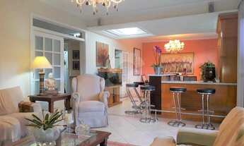 Imagem: Ampla casa duplex com 4 quartos (3 suítes)