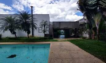 Imagem 3: Casa residencial para locação 700m³, 4 quartos, sala com lareira, churrasqueira, 4 vagas