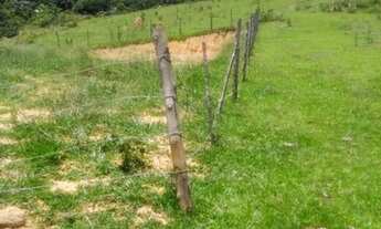 Imagem 3: Chácara beira da represa