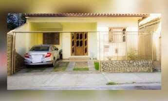 Imagem: Casa para aluguel e venda possui 244 metros