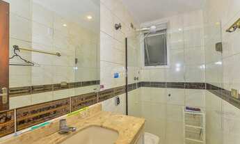 Imagem 7: Apartamento para venda possui 63 metros quadrados com 2 quartos em Batel - Curitiba - PR