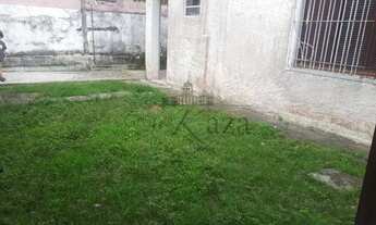 Imagem 3: Casa para venda possui 220 metros quadrados com 6 quartos em Martim de Sá - Caraguatatuba