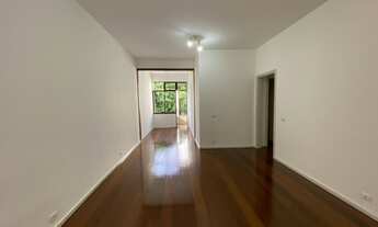 Imagem 5: VEIGA Imobiliária aluga apto de 3 qtos com varanda em frente ao metrô São Francisco Xavier