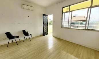 Imagem 3: Casa com 4 dormitórios à venda, 328 m² por R$ 850.000,00 - Vila Valqueire - Rio de Janeiro