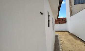 Imagem 4: Casa de condomínio térrea para aluguel possui 80 metros quadrados com 3 quartos