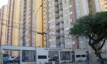 Imagem 3: Quarto em frente ao metro