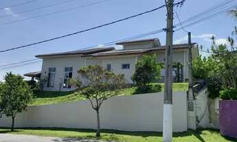 Imagem 2: Casa de condomínio sobrado para aluguel tem 380 metros quadrados com 3 quartos