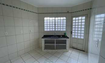 Imagem 4: Casa para aluguel tem 96 metros quadrados com 3 quartos