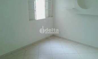 Imagem 7: Casa para aluguel, 3 quartos, 1 suíte, 2 vagas, Jardim Karaíba - Uberlândia/MG