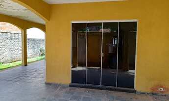 Imagem 3: Casa para venda tem 450 metros quadrados com 4 quartos