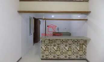 Imagem 3: *CASA COM TERRAÇO E QUINTAL*