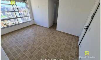 Imagem 3: Apartamento a venda Icaraí Niterói vazio sala 1 quarto escritório 1 vaga infraestrutura