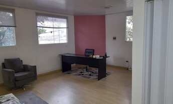 Imagem 4: Sobrado com 4 salas comerciais e 2 residências no Fazendinha