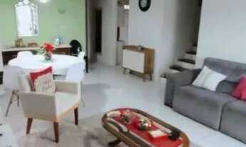 Imagem 3: Casa duplex com 4 quartos com ótima localização por 550.000