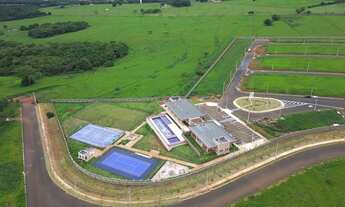 Imagem: Lote plano em condomínio fechado