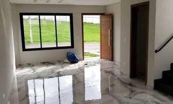 Imagem 3: Amplo sobrado de 121 m² com 3 quartos sendo 1 suíte, 2 vagas de garagem à venda por R$ 650