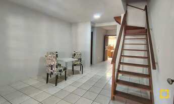 Imagem 3: Sobrado em Ingleses do Rio Vermelho